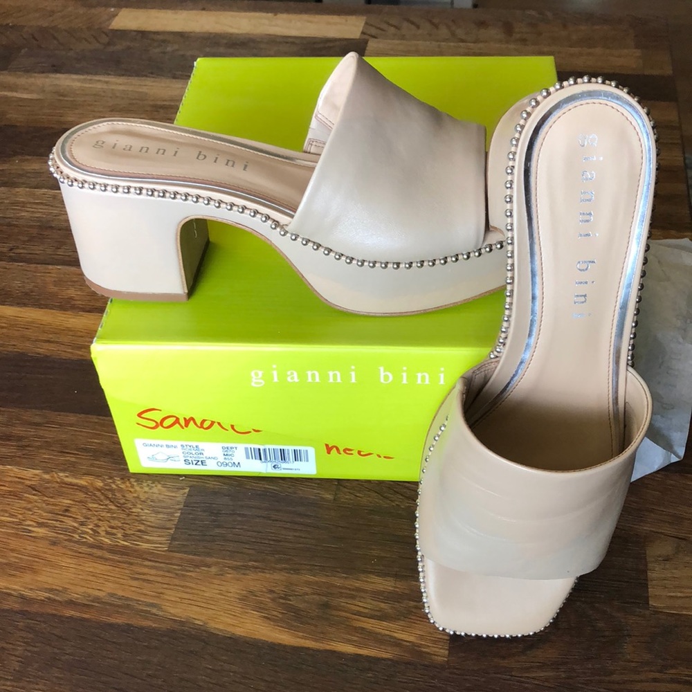 Excellent condition Gianni bini 9M Sand Studded Platform Heels